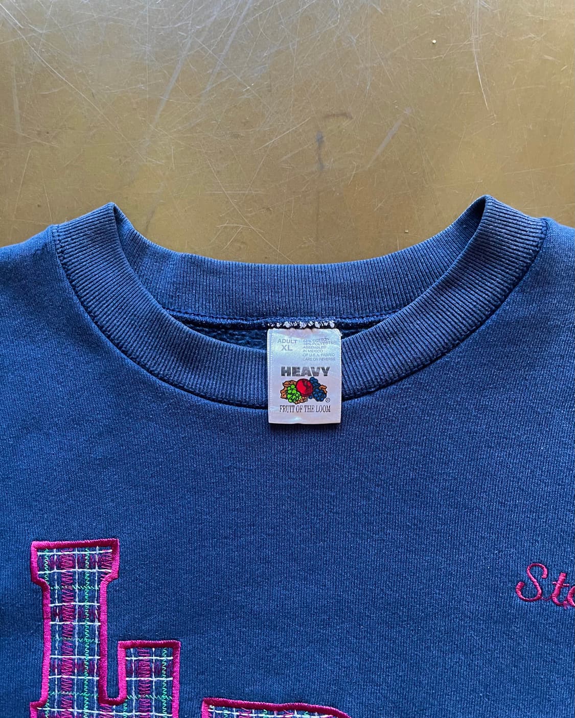 1990s Fruit of the Loom Retro Sweatshirt 상품이미지4