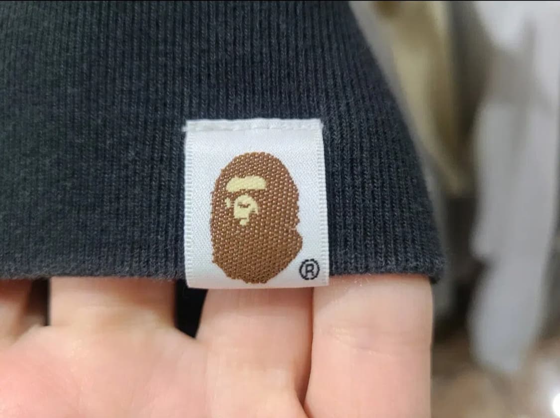 베이프 레인보우 로고 맨투맨 상품이미지9