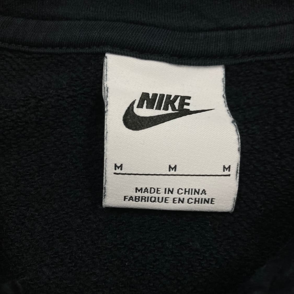나이키 블랙 컬러 퓨추라 스몰 로고 후드 집업 상품이미지3