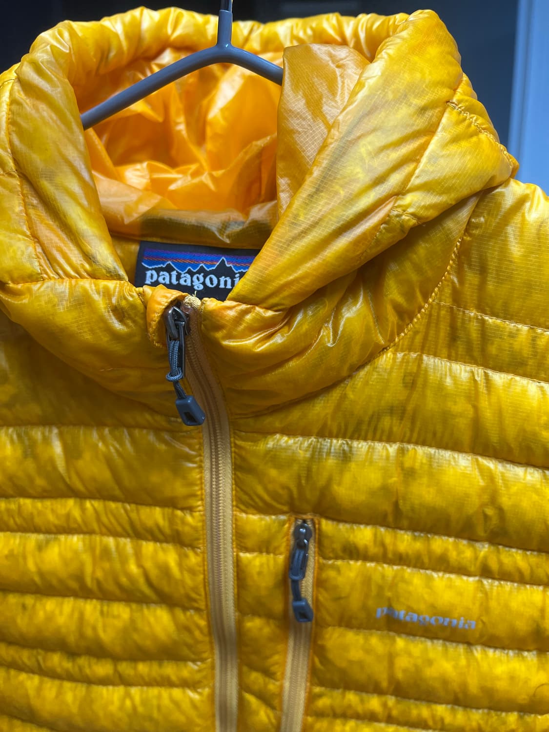 파타고니아 경량패딩 M사이즈 판매합니다. 상품이미지1