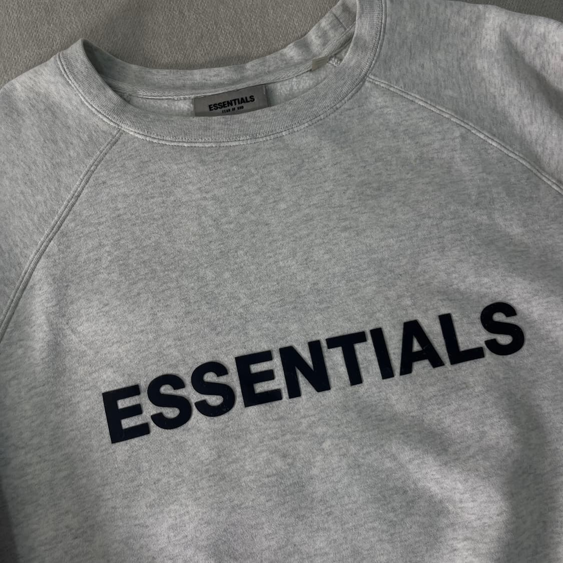 100 피오갓 에센셜 빅로고 맨투맨 상품이미지2