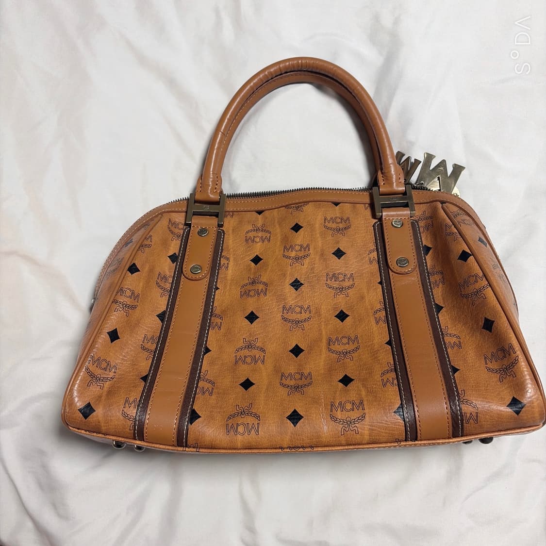 MCM 엠씨엠 로고 프린팅 토트백 상품이미지2