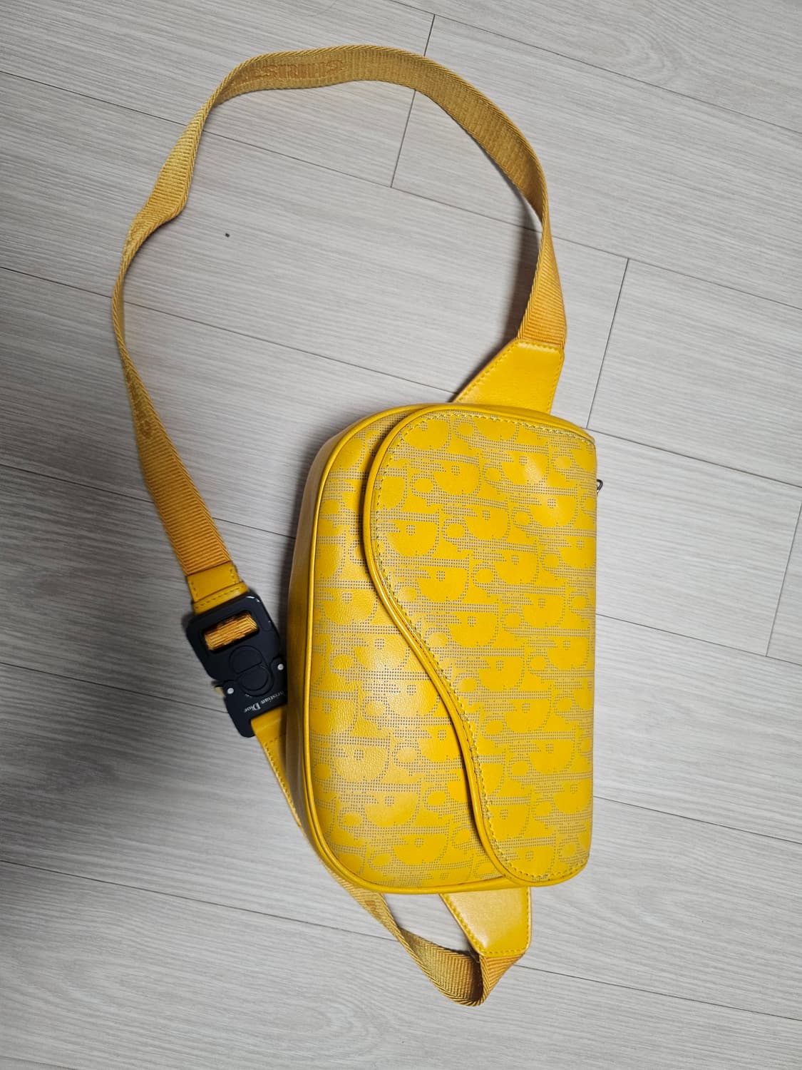 디올 오블리크 옐로우 벨트백 + 풀박스 상품이미지2