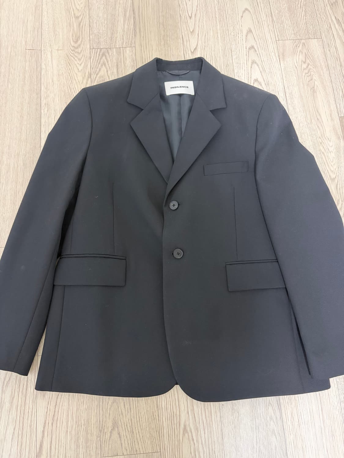 인사일런스 오버사이즈 울 블레이저 S사이즈 판매합니다 상품이미지3