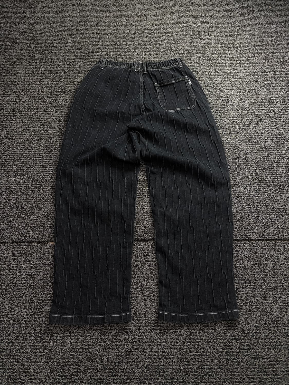 디스이즈네버댓 절개 디테일 데님 루즈 팬츠 블랙 1549 상품이미지4