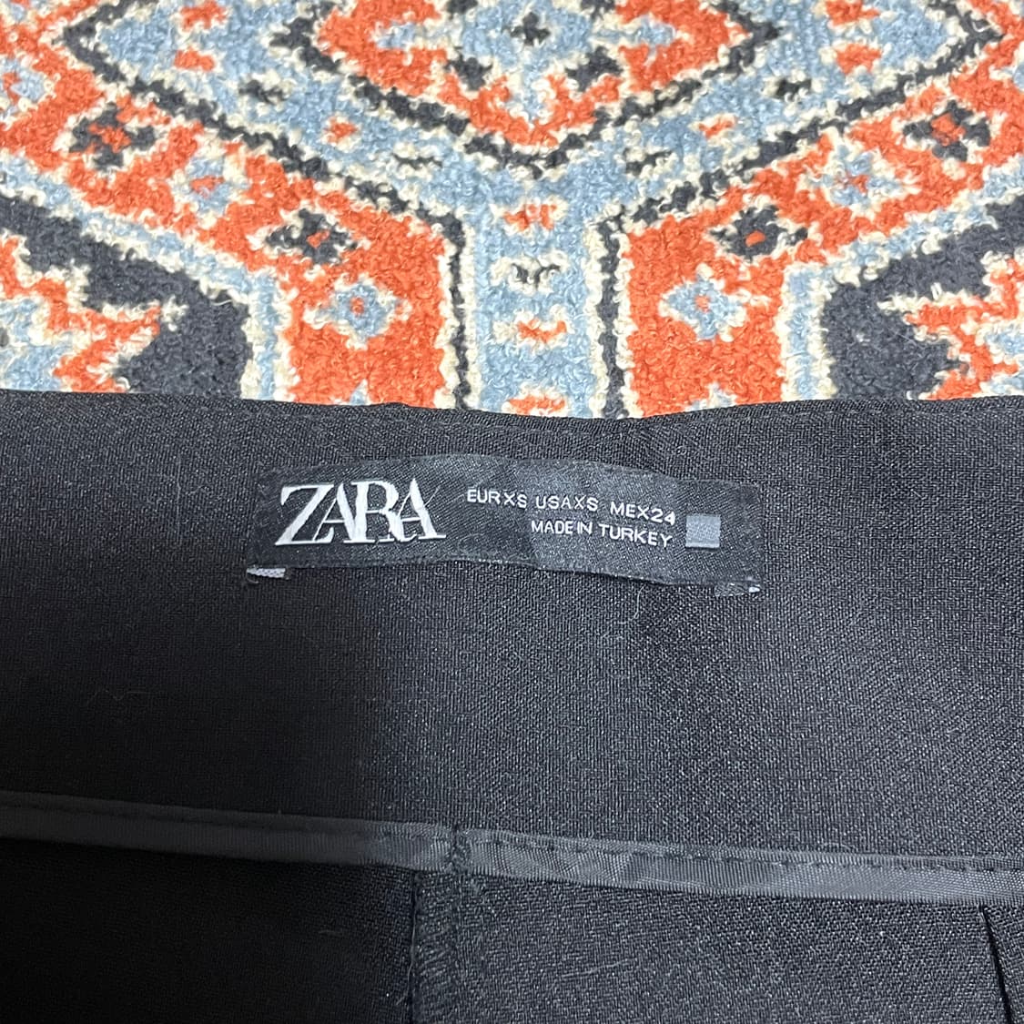 자라 블랙 하이웨스트 부츠컷 슬랙스 여성24 상품이미지4