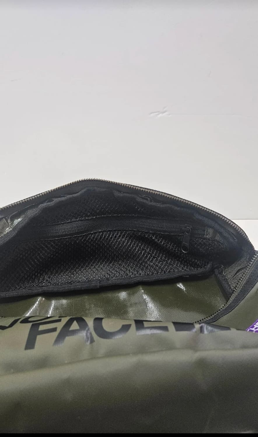 노스페이스 퍼플라벨 생활방수 카키 크로스백
 상품이미지5