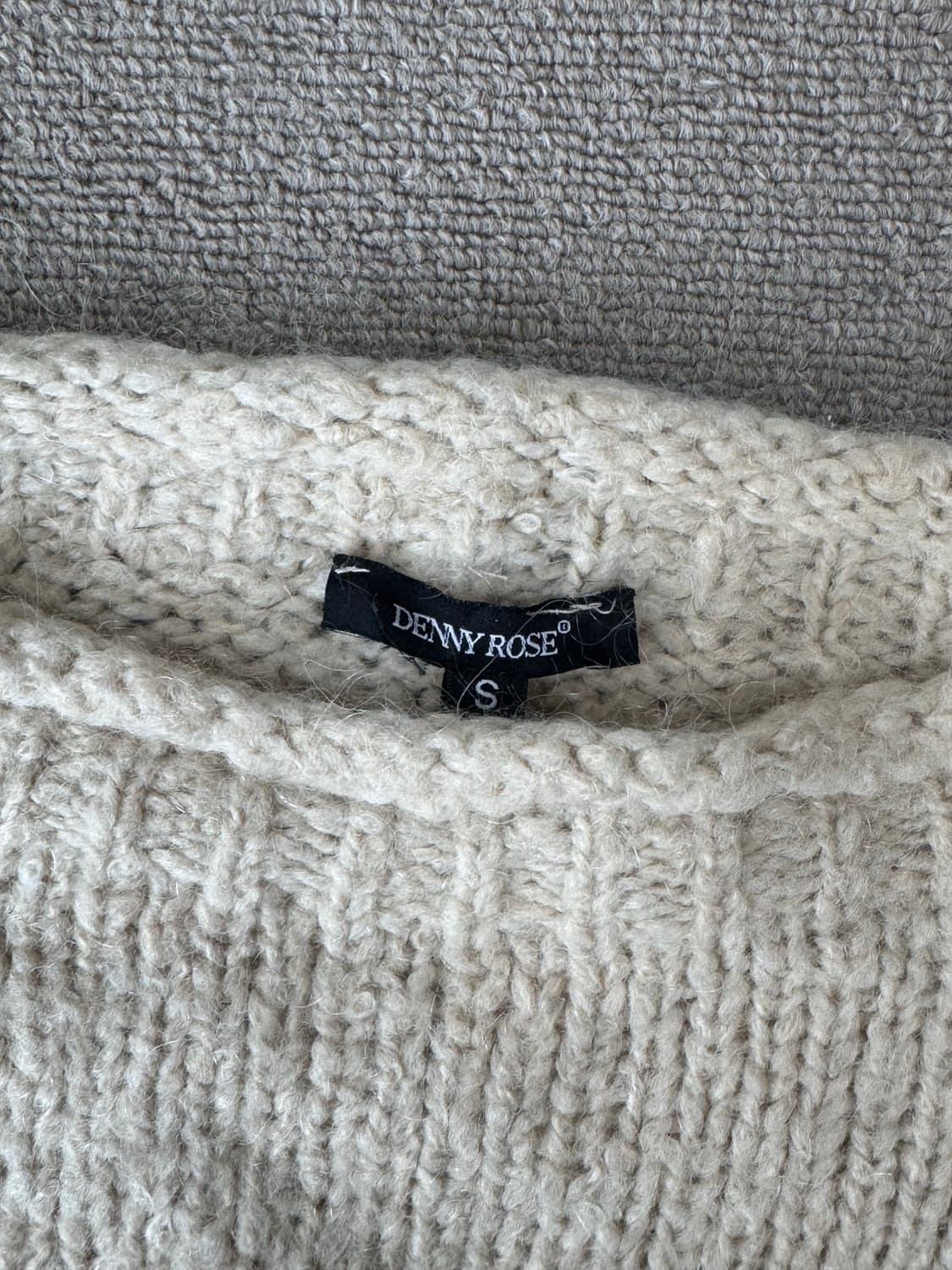 denny rose 별무늬 크롭 니트 상품이미지2