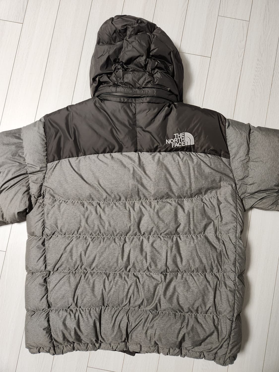 노스페이스 남성 눕시 2 구스다운 패딩 자켓 사이즈100 L

얼핏 보면 상품이미지7