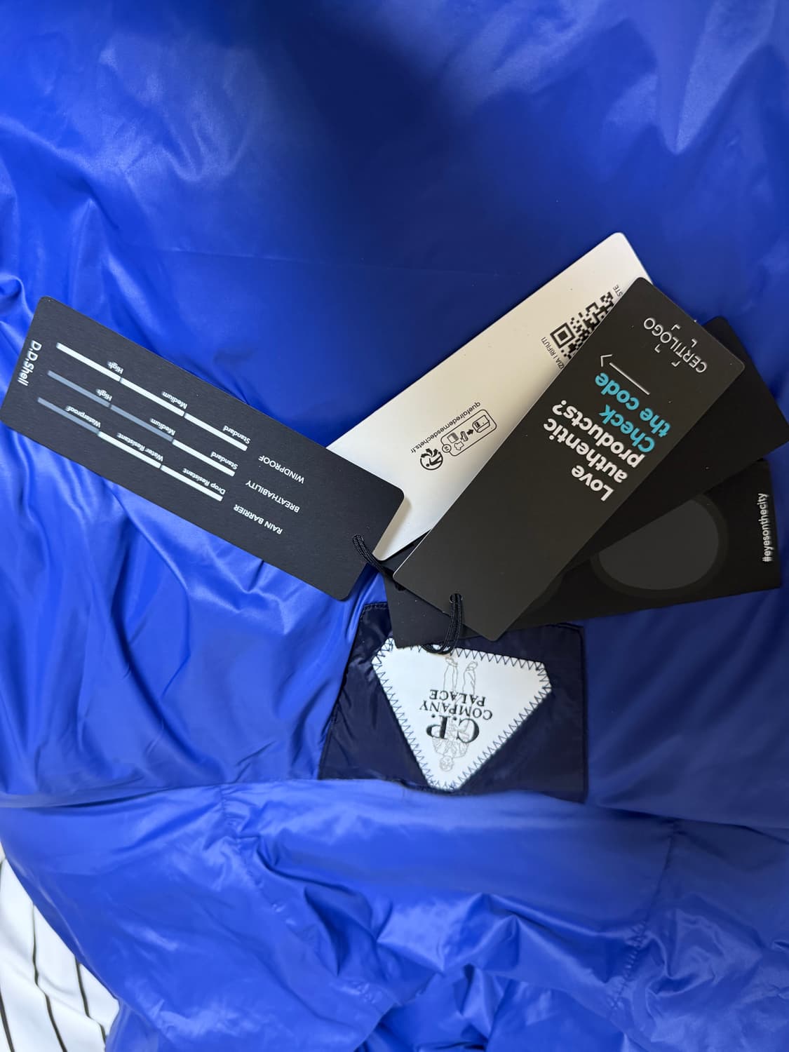 Cp 팔라스 패딩 판매합니다 (새상품급) 상품이미지6