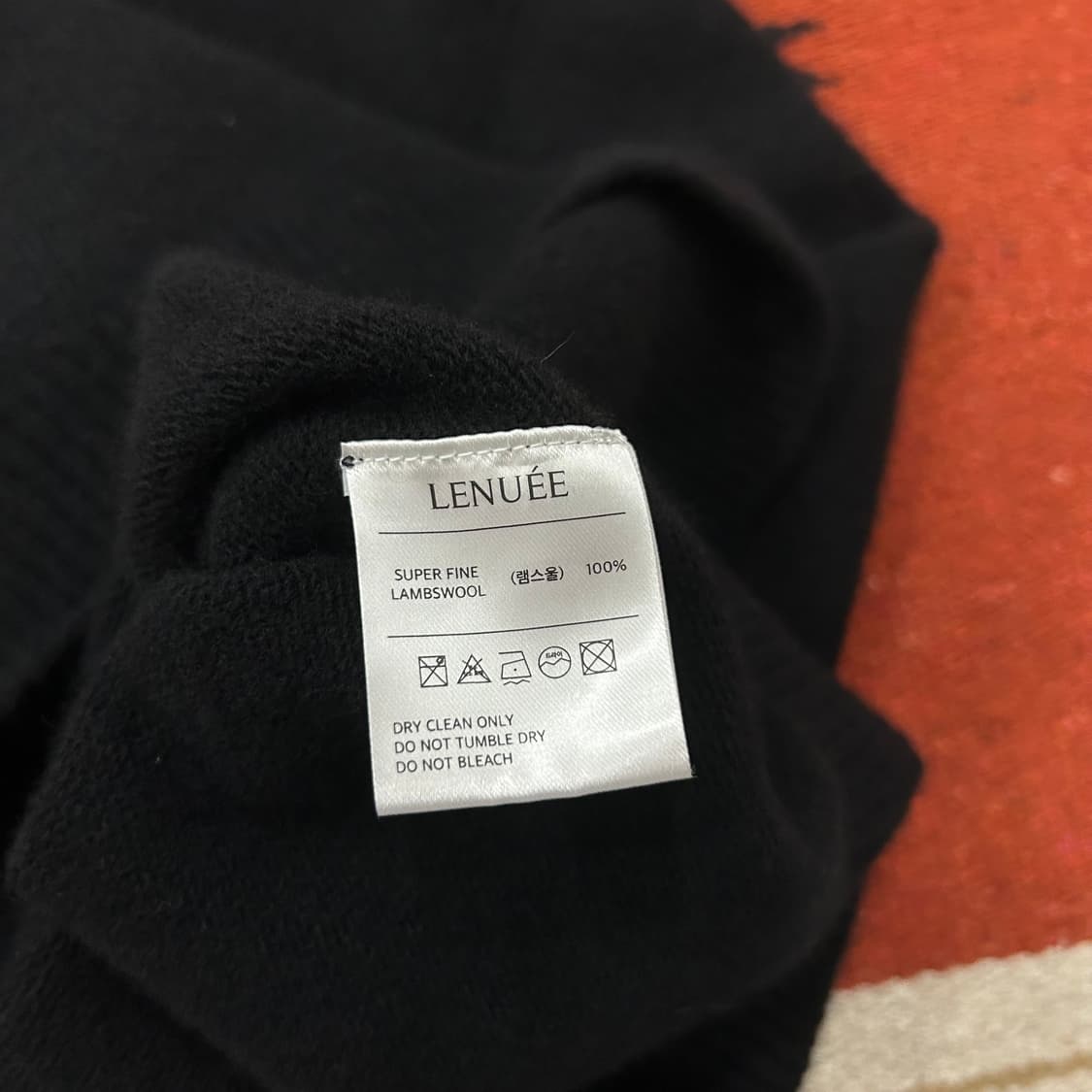 르누이 샬롯 v넥니트 상품이미지4