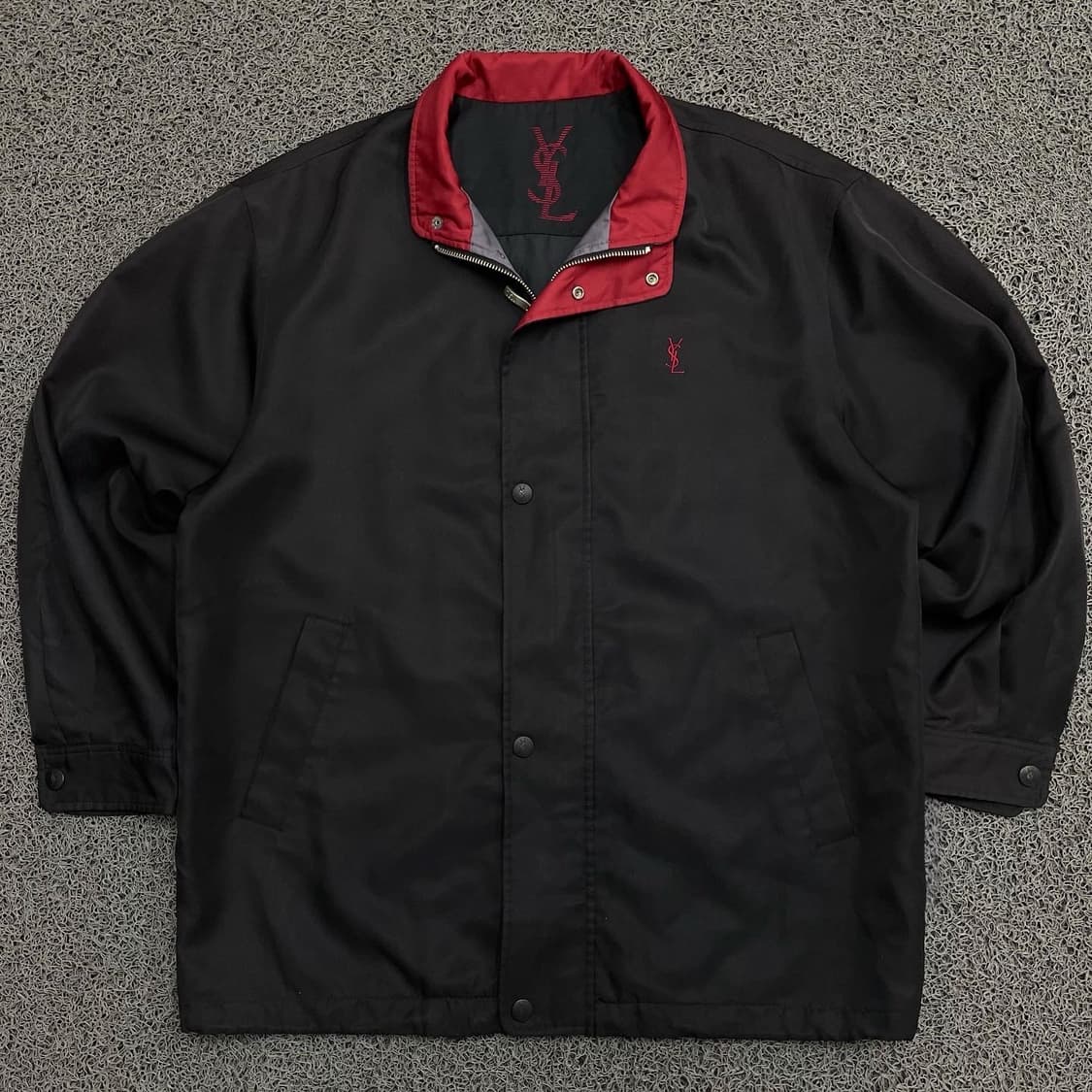 YvesSaintLaurent  입생로랑 자수로고 블랙 상품이미지1