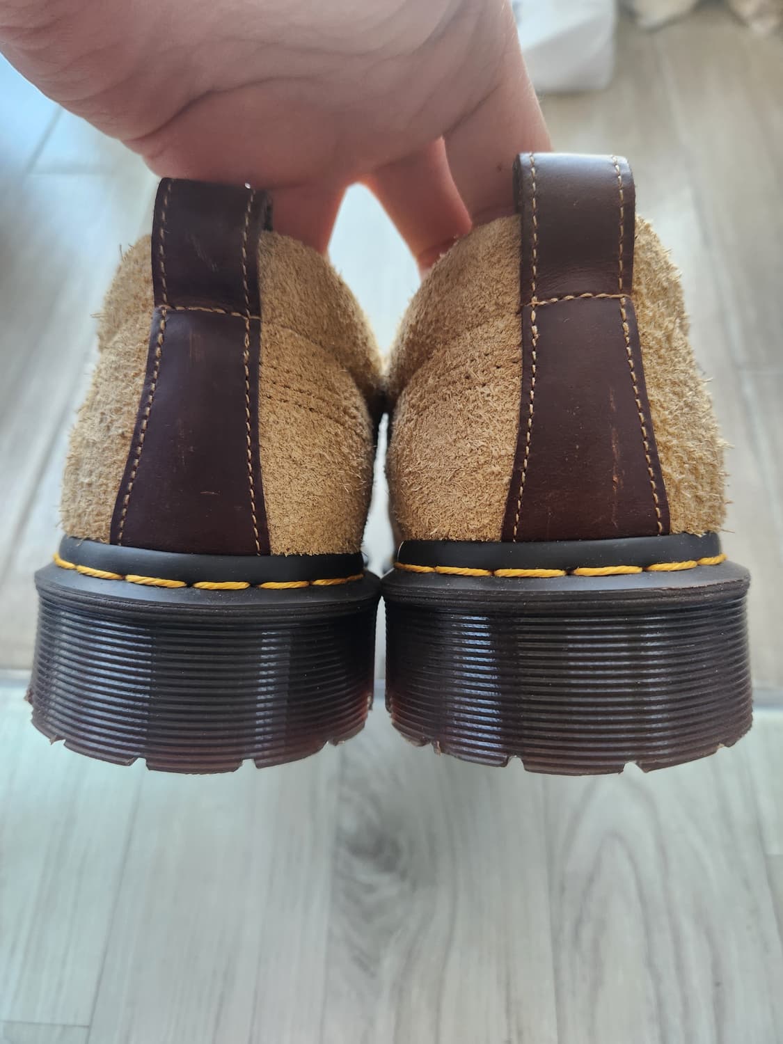 닥터마틴 로웰 스웨이드 버터스카치 (280) 상품이미지6