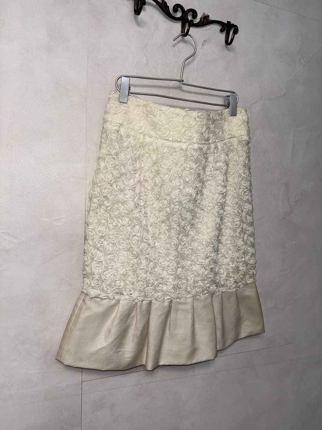 O’2ND ivory satin rose mermaid skirt  상품이미지2