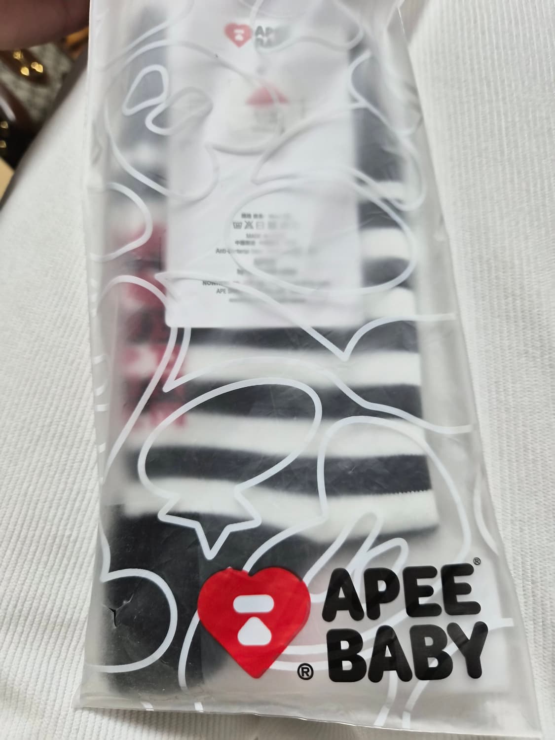 베이프 정품 에이피 라인 하트 엠브로이더리 배찌 스트라이프  삭스 양말 상품이미지4