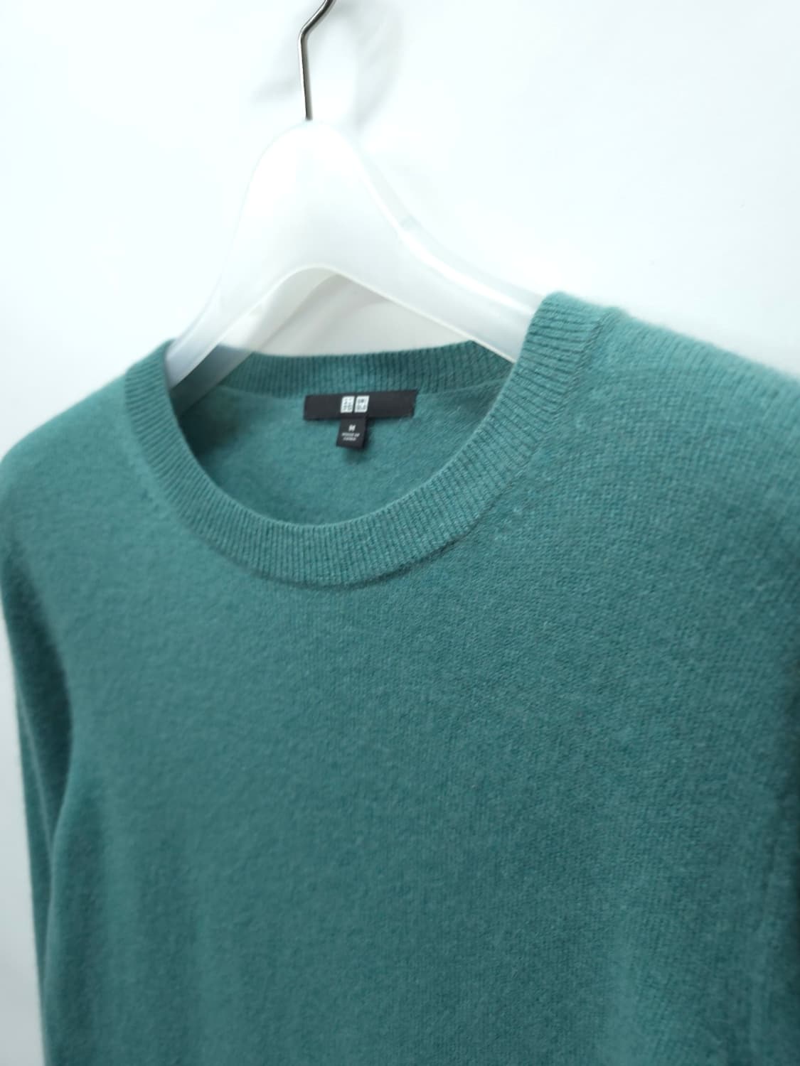 유니클로 여성 캐시미어 100% 크루넥 니트 (민트그린/M) 상품이미지4