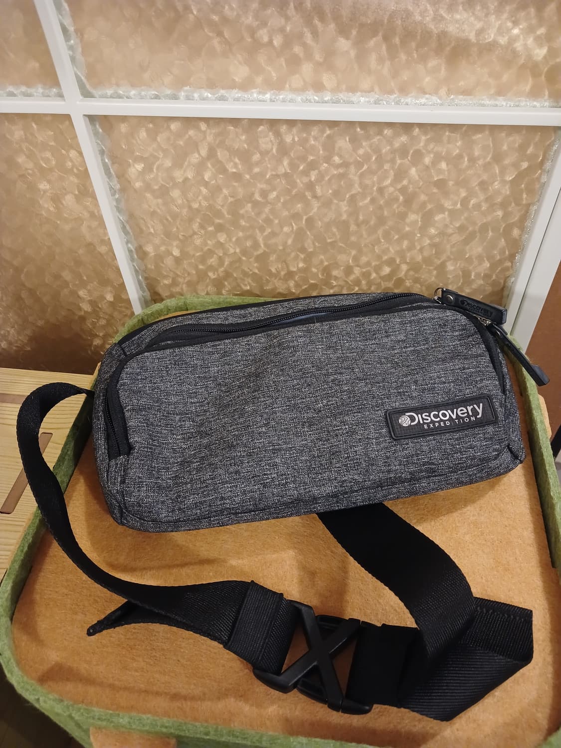 디스커버리 정품 남여공용 힙색 슬링백 가방 상품이미지1