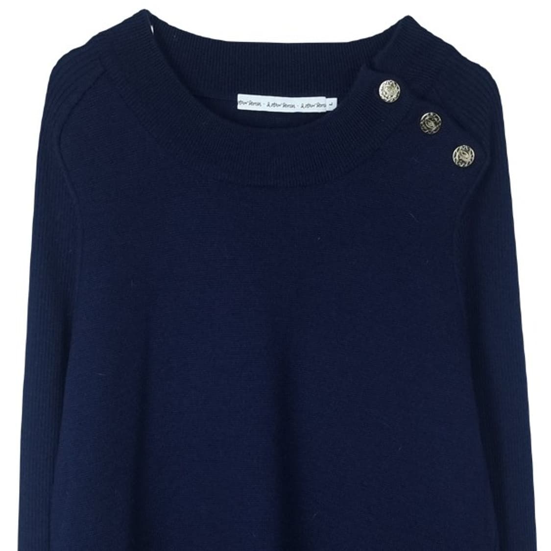 [앤아더스토리즈] 숄더 버튼 니트 네이비 M18353 상품이미지4