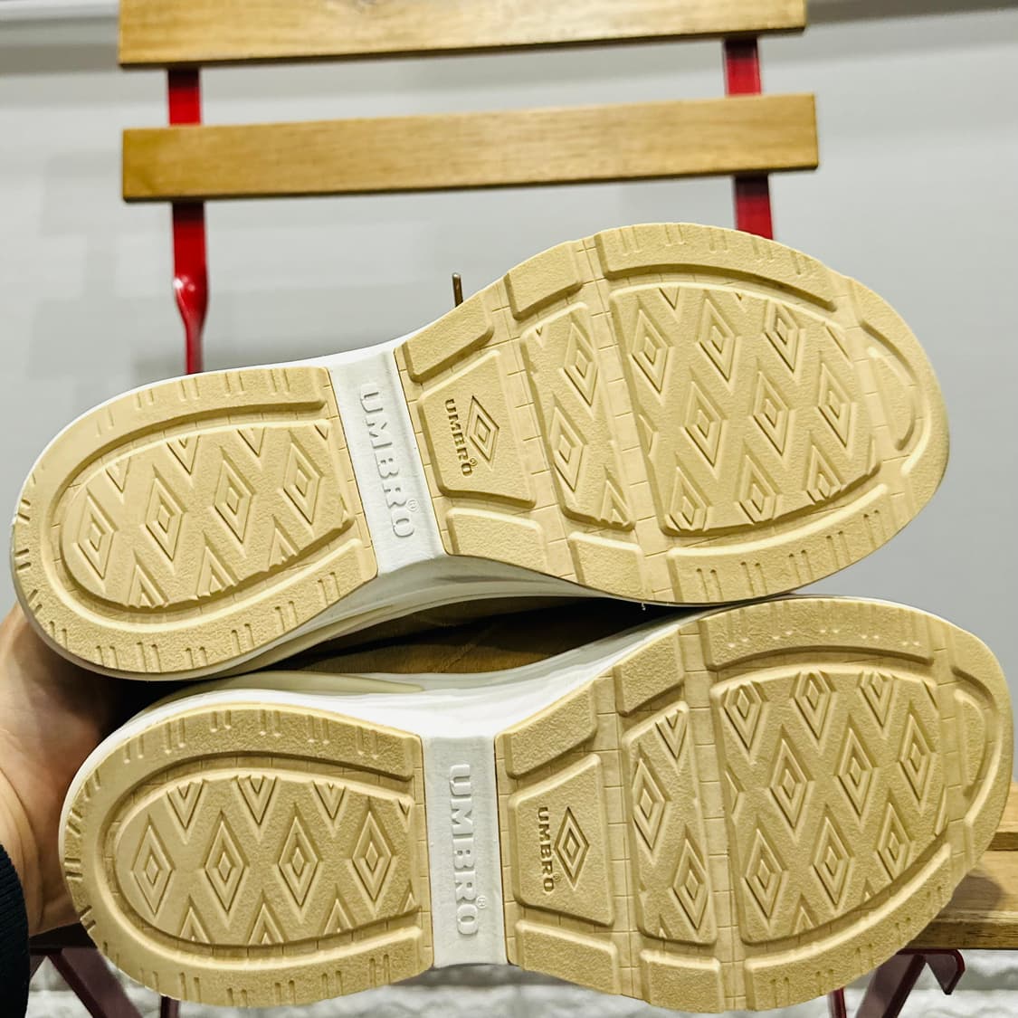 250) 엄브로 신발 남녀공용 스니커즈 스웨이드 모카신 상품이미지6