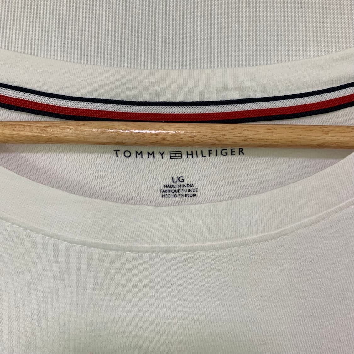 타미힐피거 프린팅 배색 반팔 티셔츠 화이트 그레이 남녀공용 상품이미지5