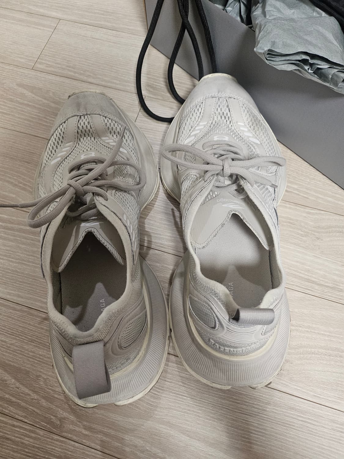 발렌시아가 서킷 베이지 40사이즈 상품이미지2