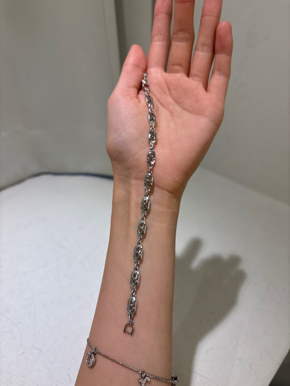 디올 팔찌 상품이미지2