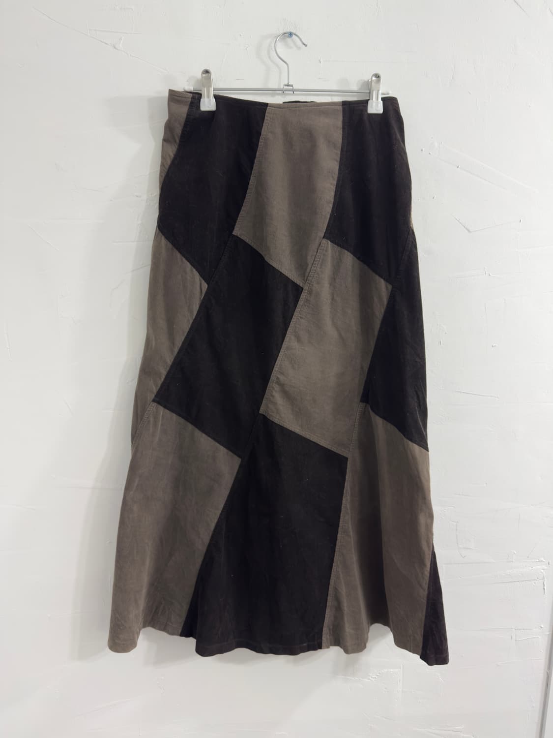 corduroy patch design skirt 상품이미지2