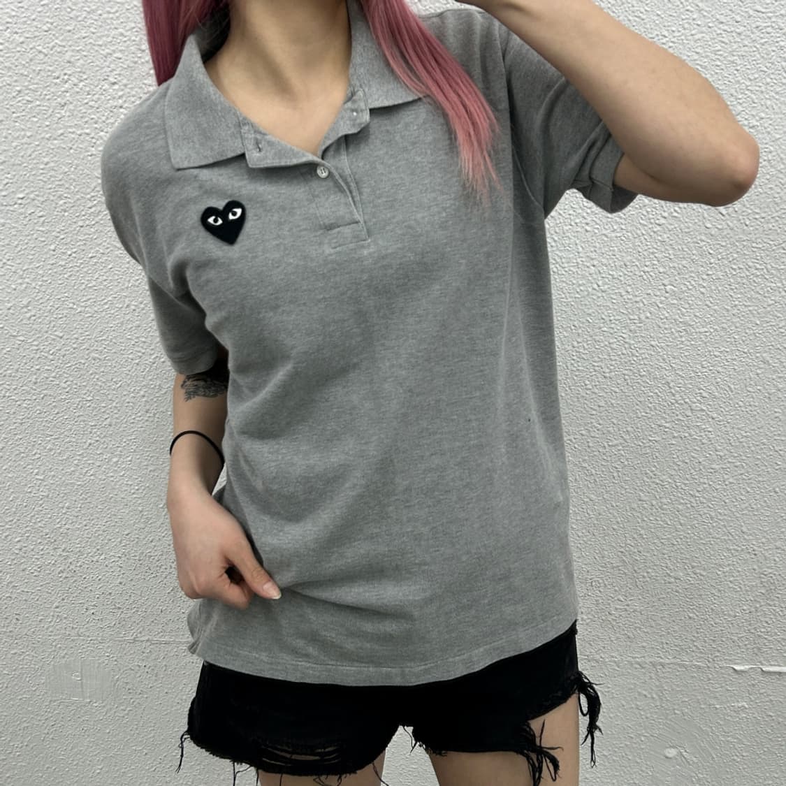 꼼데가르송 블랙 하트와펜 그레이 pk티 XL 상품이미지1