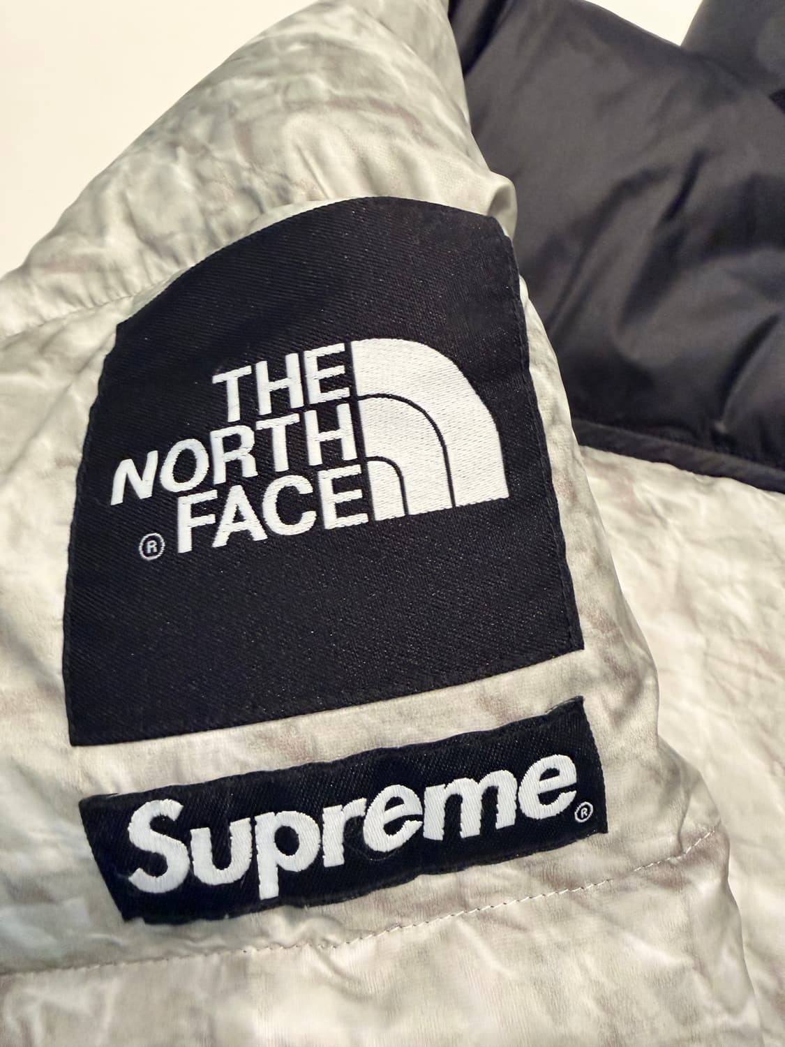 슈프림 노스페이스 페이퍼 프린트 눕시 자켓 상품이미지3