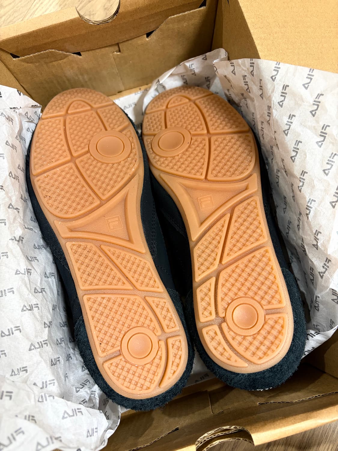 휠라 리트모 슬릭 lx 블랙 거의 새것 상품이미지6