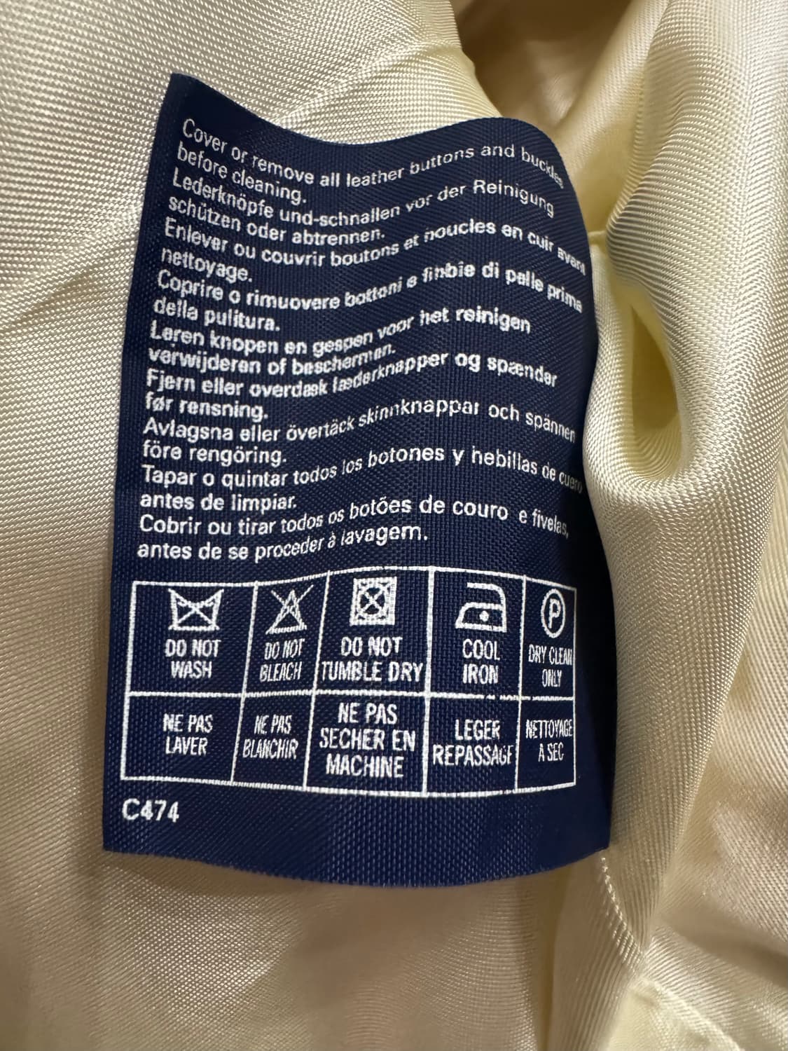 버버리 아이보리 맥시 롱 트렌치코트 상품이미지7