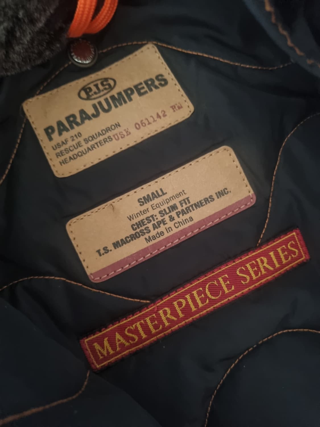 파라점퍼스 라이트핸드파워패딩.    M/L 상품이미지4