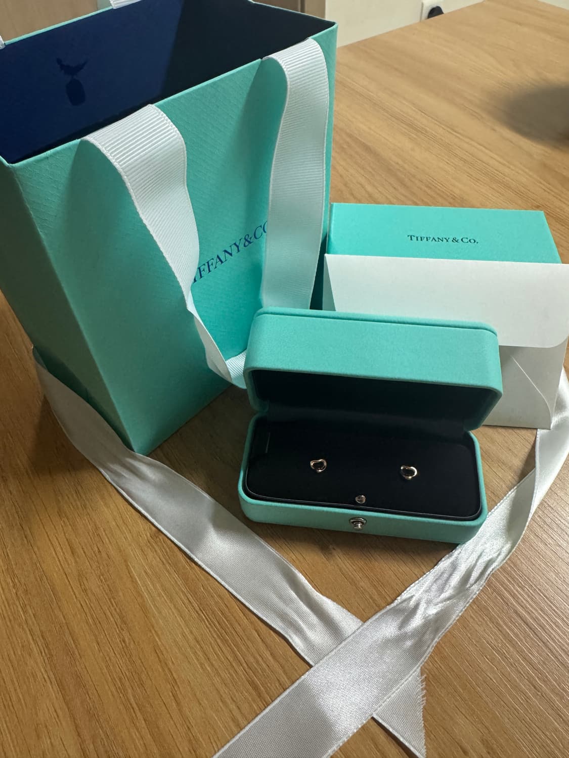 100%새상품) 티파니 엘사 퍼레티 하트 귀걸이 풀박 상품이미지1