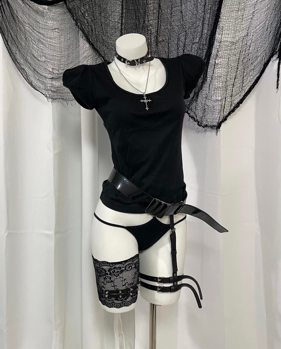 black T-shirt 상품이미지2
