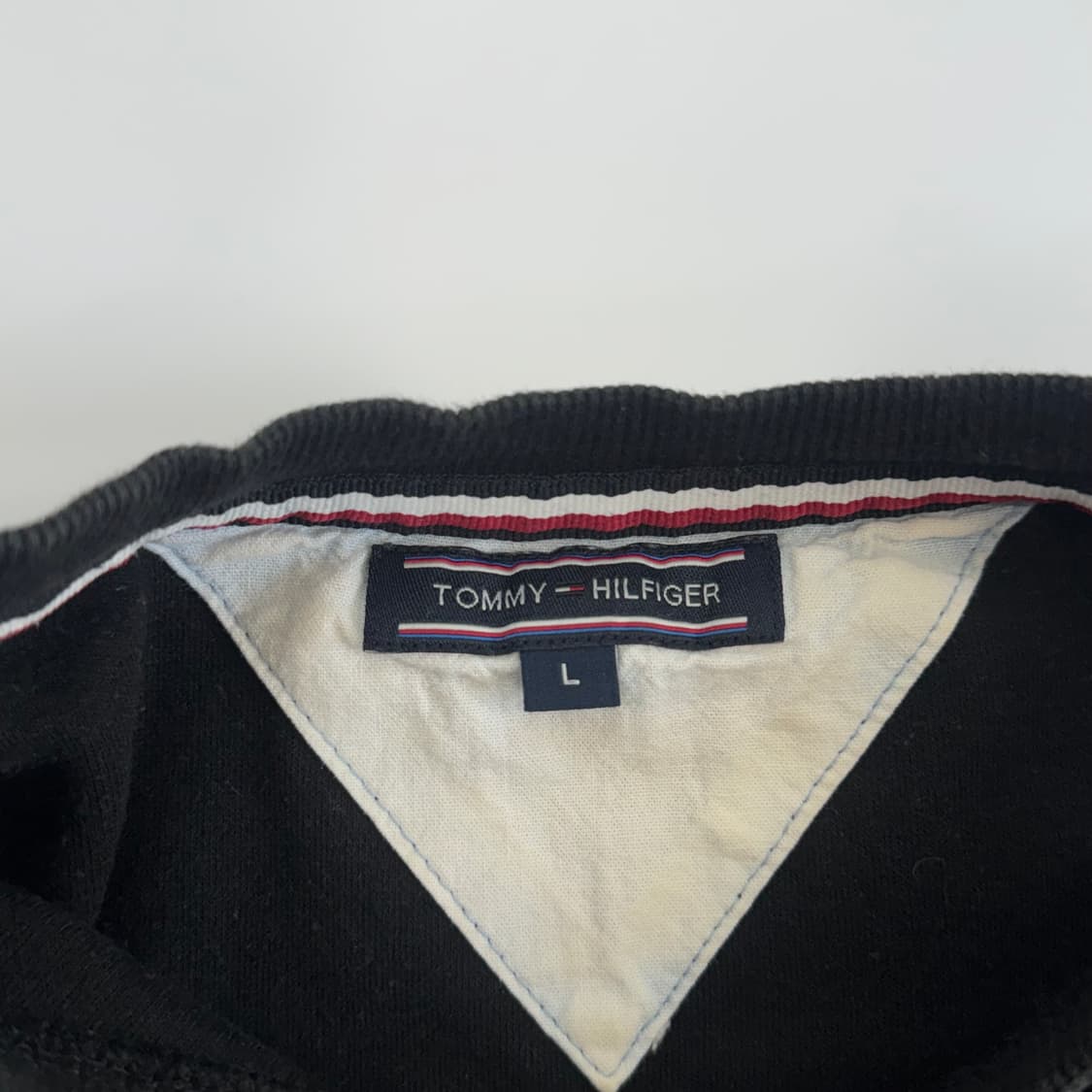 Tommy Hilfiger 타미힐피거 블랙 맨투맨 상품이미지5