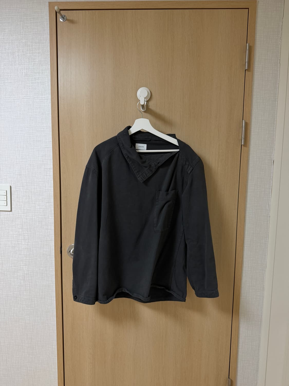 르메르 폴딩 넥 코튼셔츠 상품이미지1