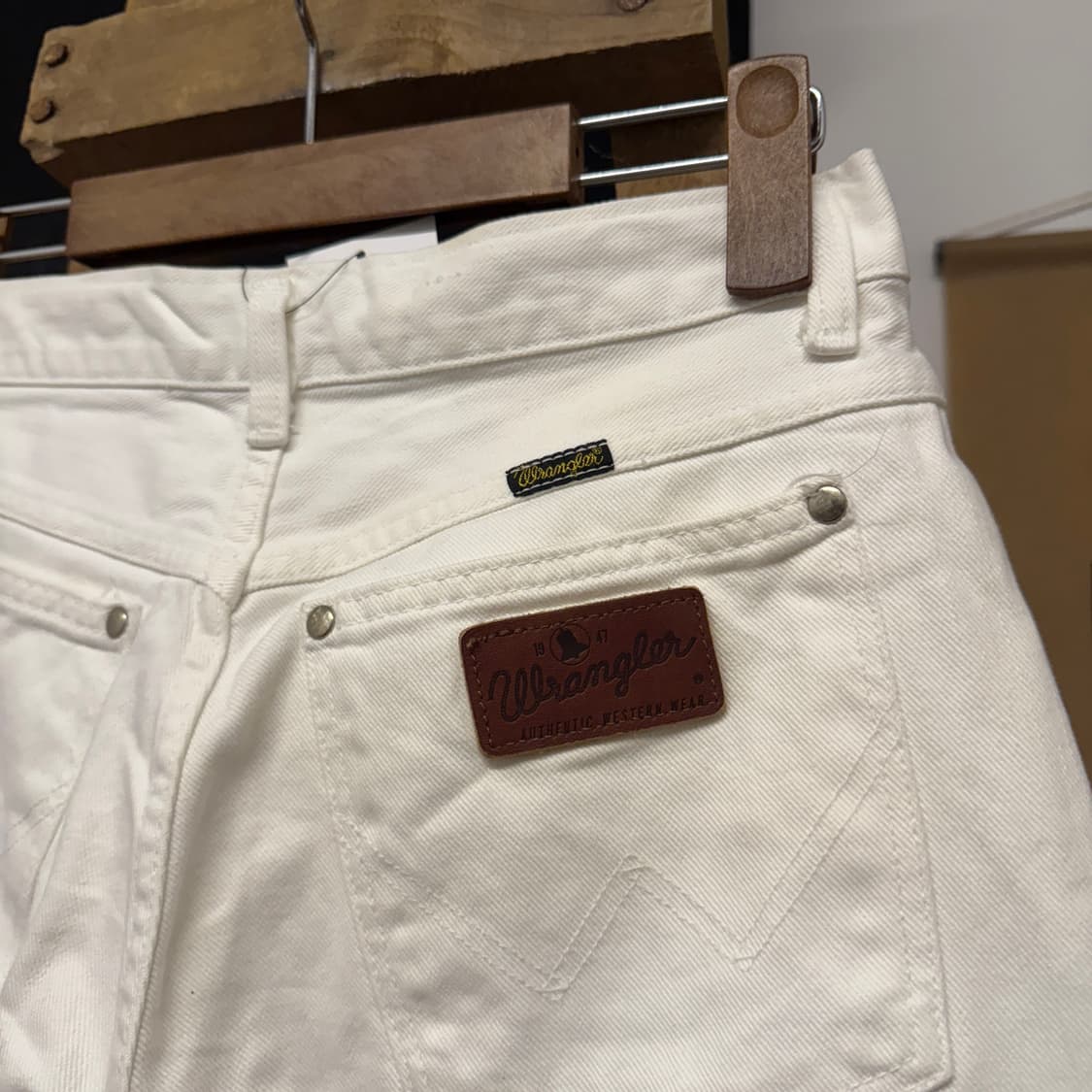 00s 랭글러 재팬라인 로데오 화이트 데님팬츠 레더탭 N864   상품이미지6