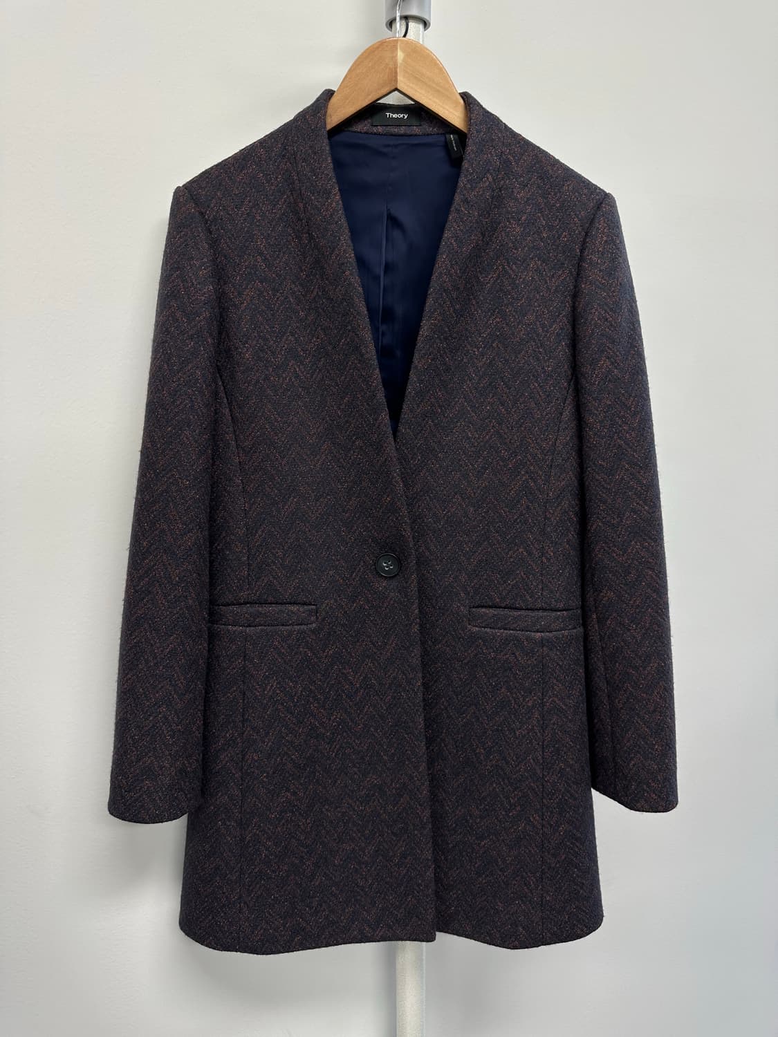 띠어리 쉐브론 디자인 카라리스 코트 상품이미지2