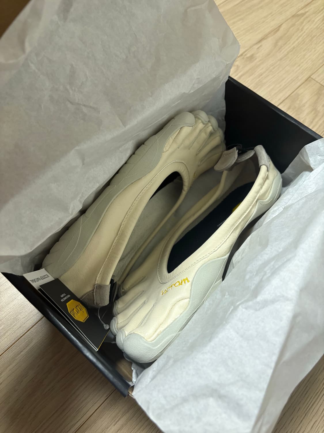 비브람파이브핑거스 클래식에보 에크루 상품이미지1