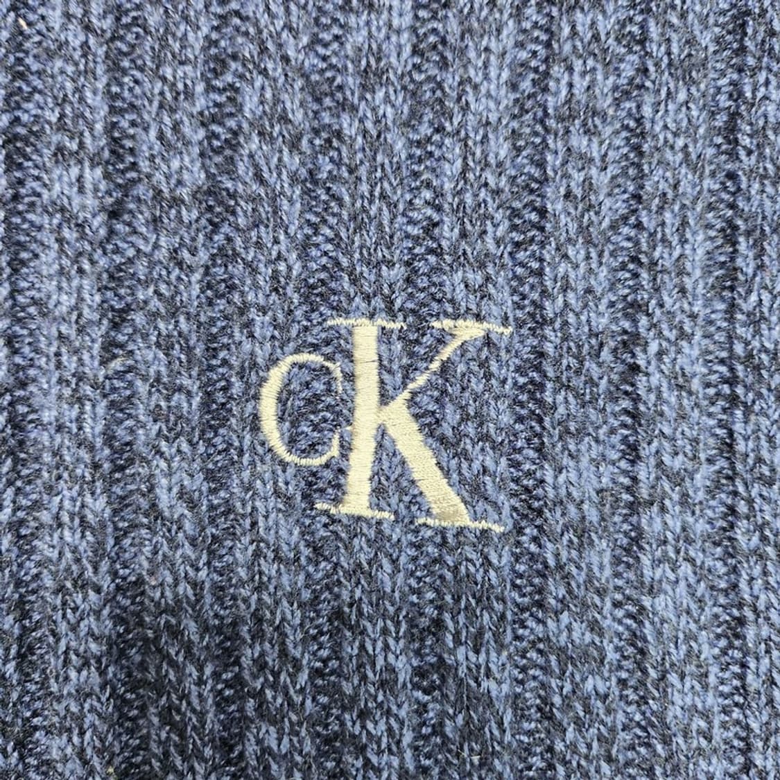 CALVIN KLEIN 골지 숄더패치 니트 상품이미지4