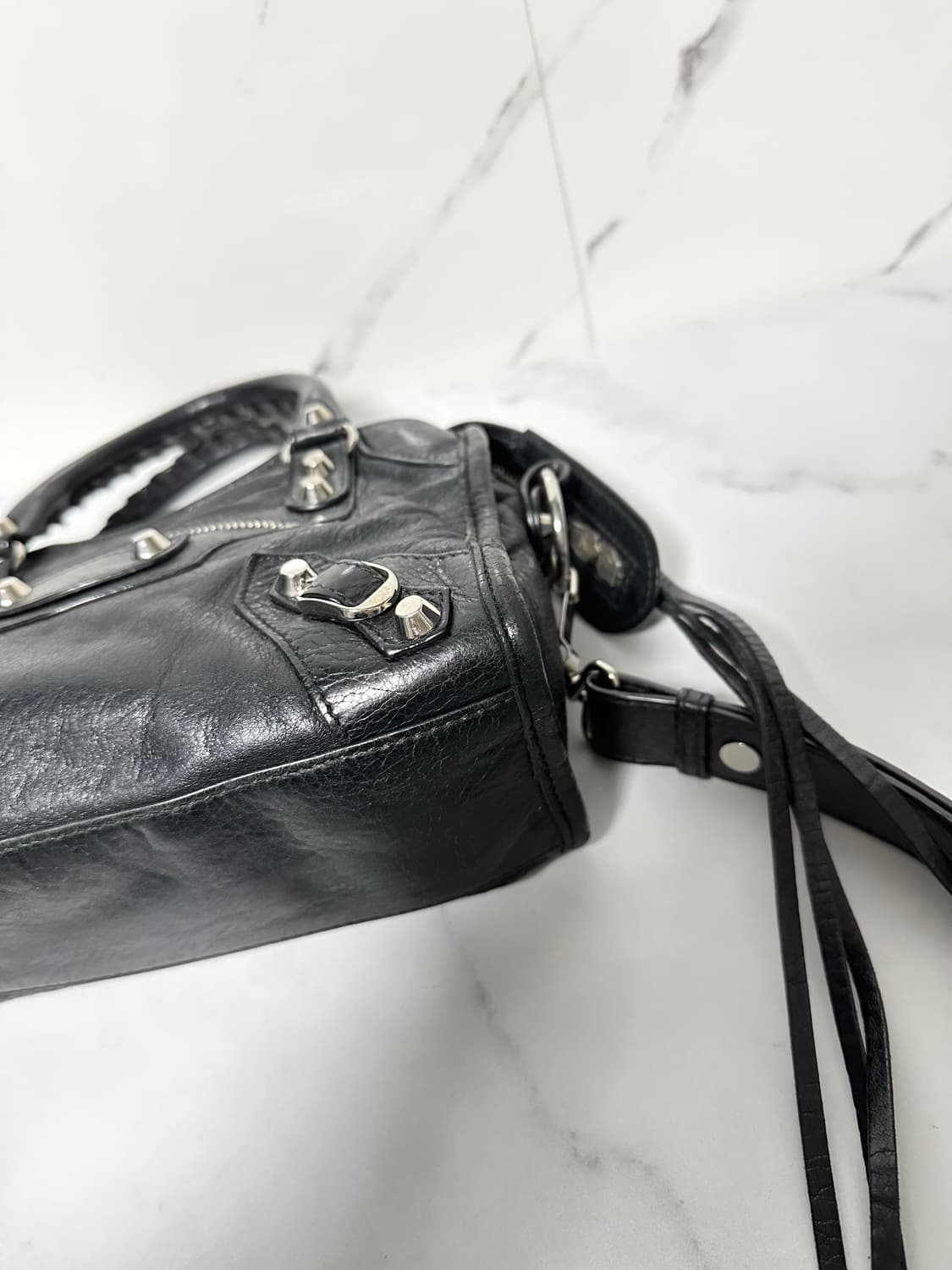 [A+ 정품] 발렌시아가 시티 모터백 미니 블랙 상품이미지6