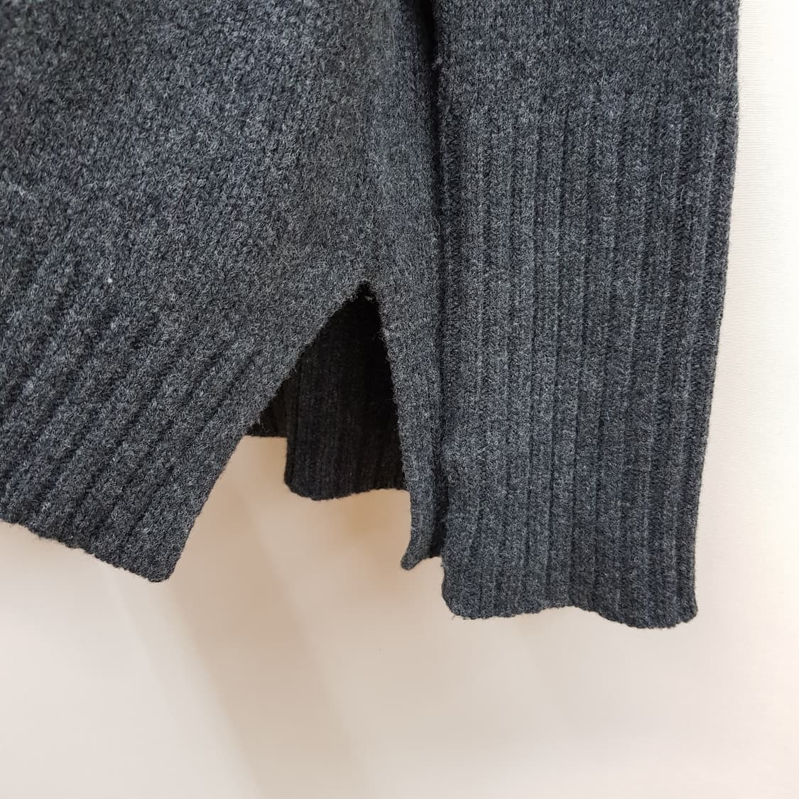 자딕앤볼테르 하트 패턴 터틀넥 니트 m사이즈 상품이미지5