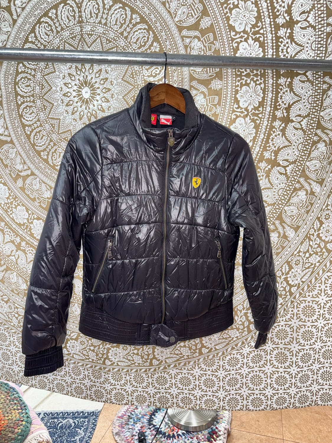 퓨마 페라리 여성 경량패딩 자켓  상품이미지2