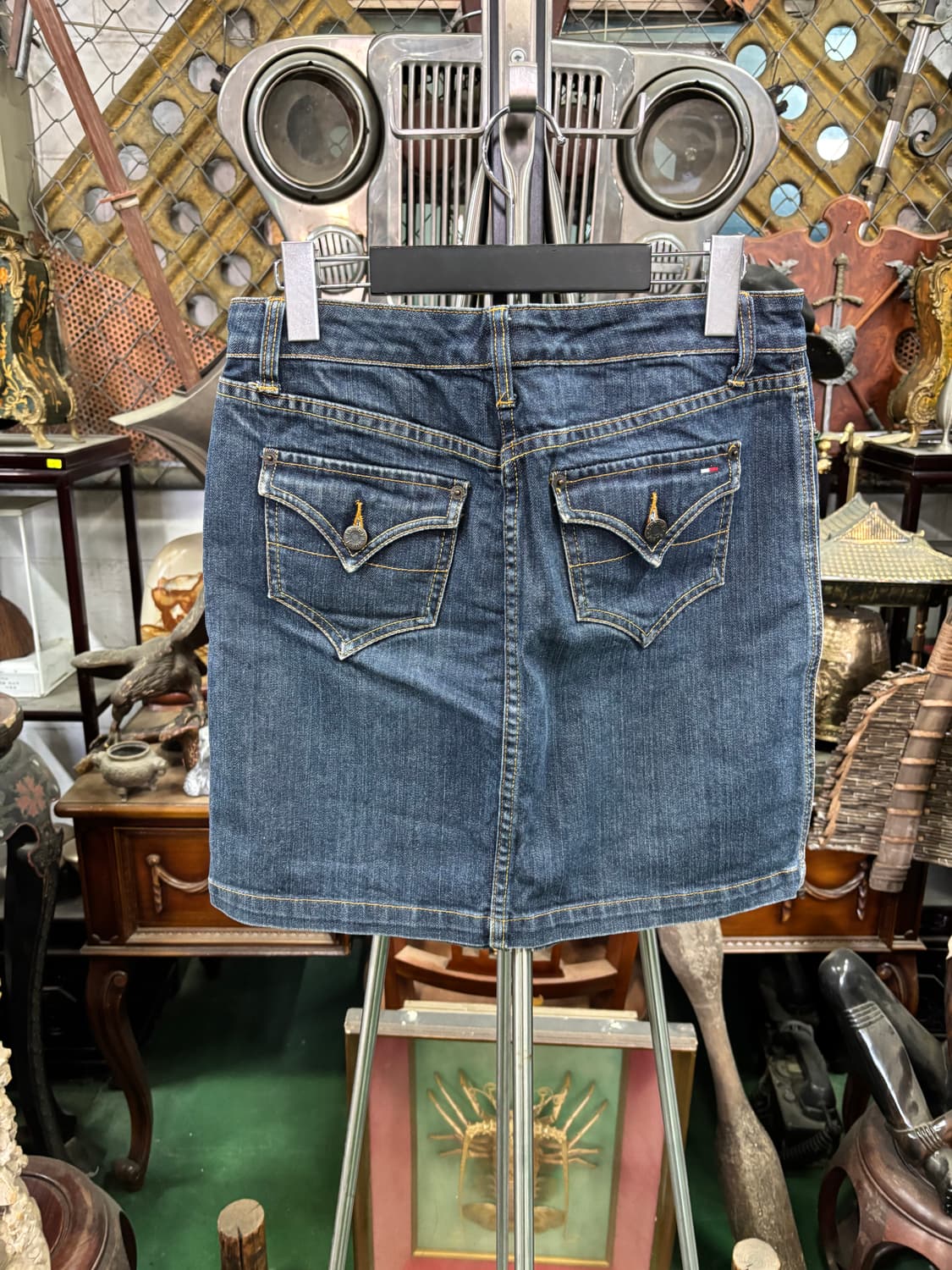 타미진스(Tommy Jeans) 중청 데님 미니 스커트 상품이미지4