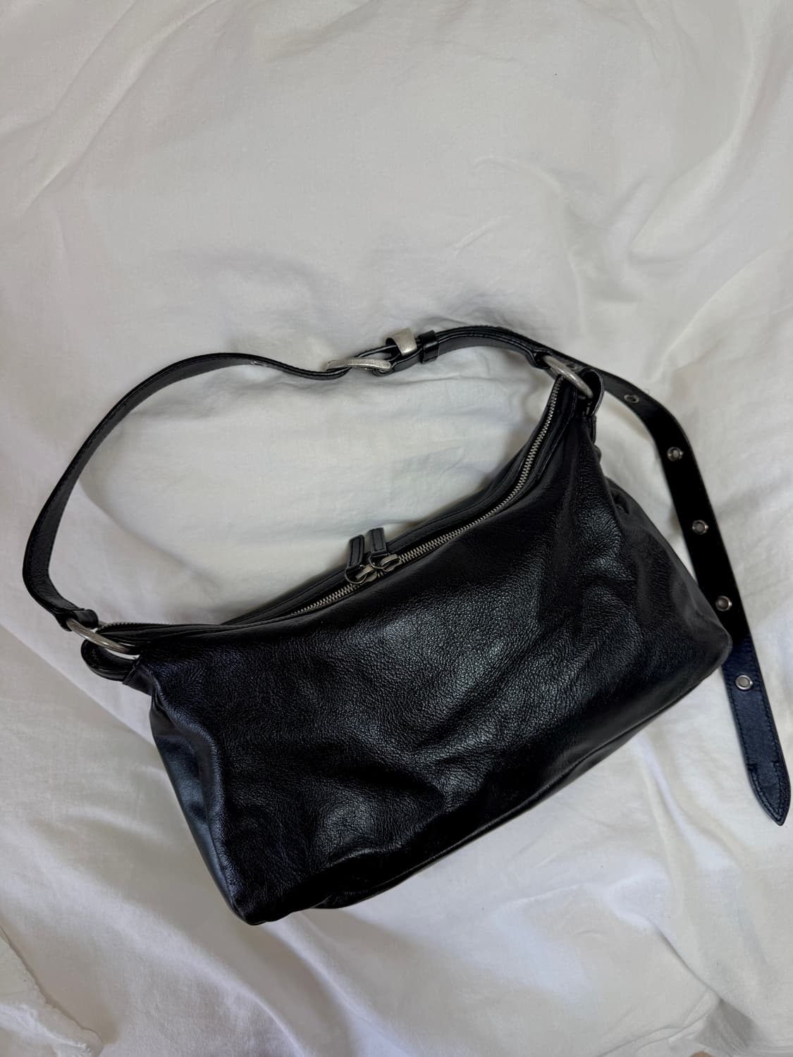 마지셔우드) 호보백 블랙 가죽 숄더백 상품이미지4