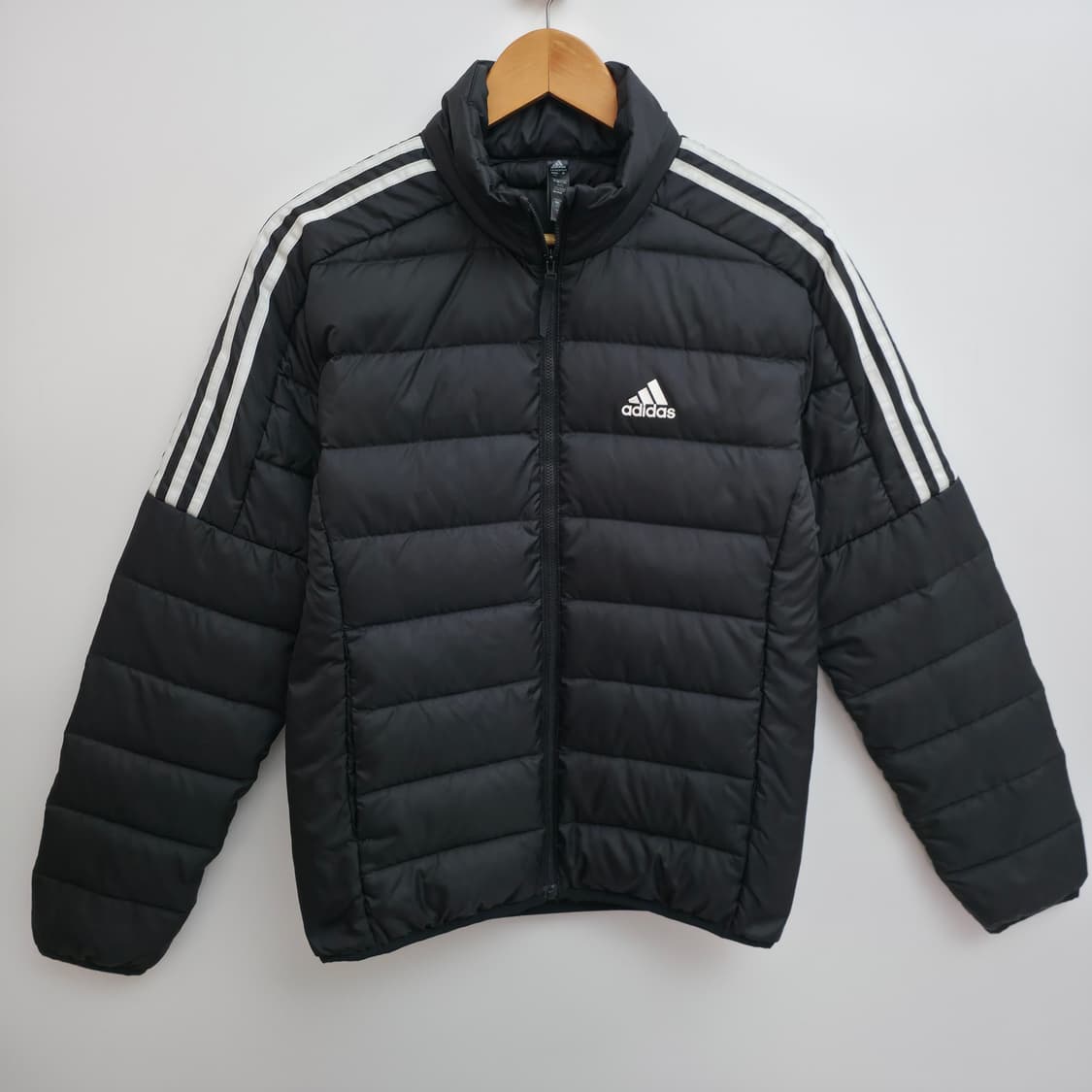 [M] 아디다스 블랙 경량 패딩 상품이미지1