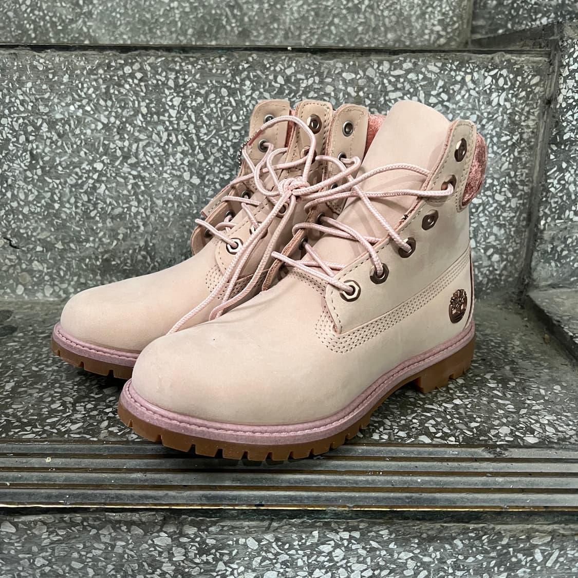 팀버랜드 6인치 프리미엄 핑크 누벅 벨벳 부츠 상품이미지1