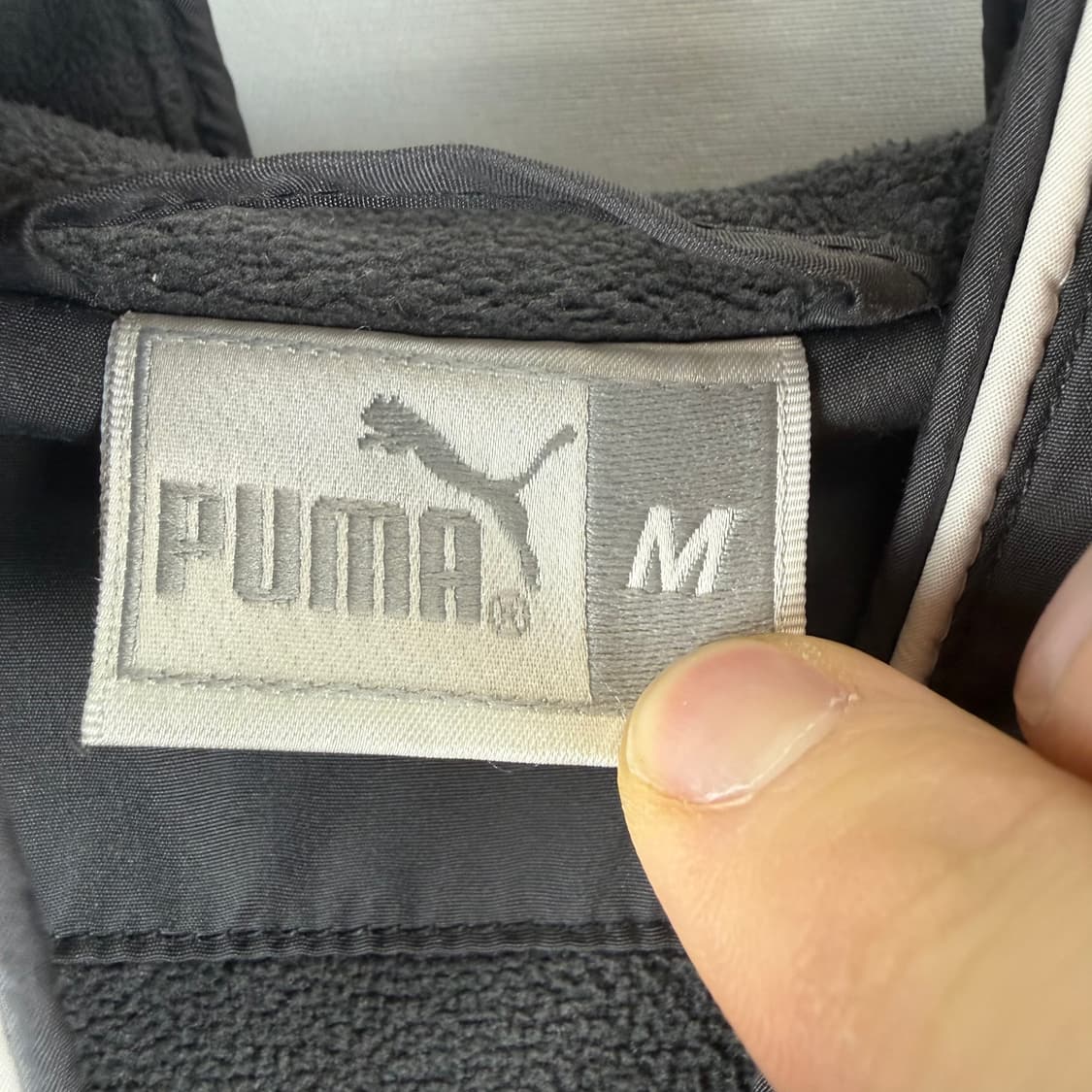  (무료배송)M) 푸마 기모 바람막이 자켓 차콜 상품이미지3