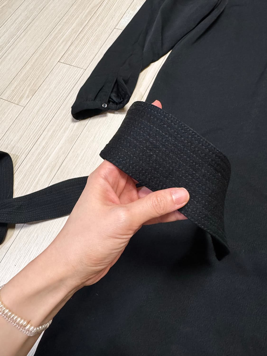 55 텍달린 새상품 바네사브루노 정가70만원 랩스타일 블랙 긴팔 원피스 상품이미지9