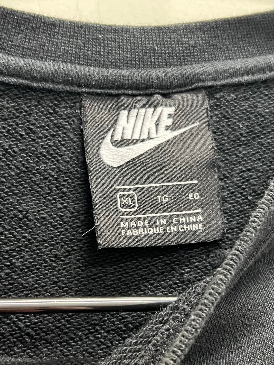 나이키 퓨추라 맨투맨 블랙 상품이미지4